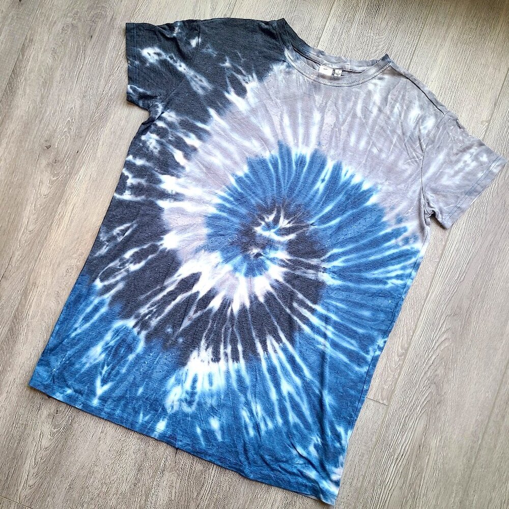 Blue & Gray Tie Dye t-shirt - soft & light jersey cotton fabric - size XL